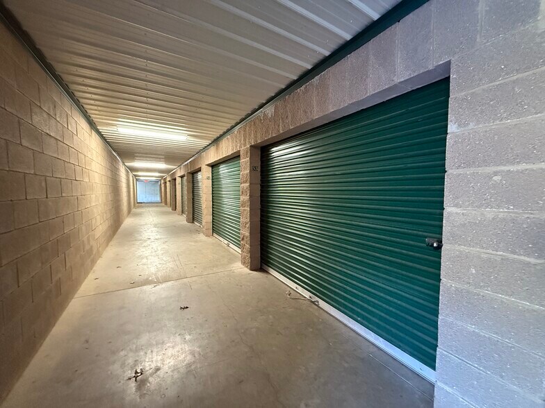 More Photos Of 200 Charles Hamilton Way, Shepherdsville Self Storage For Sale