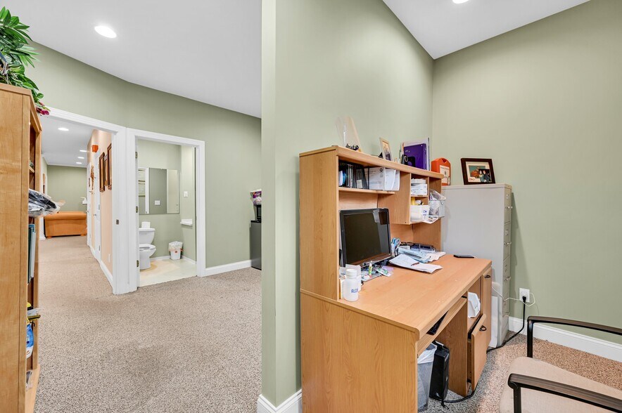 More Photos Of 21 Orchard St, Denville Medical For Lease