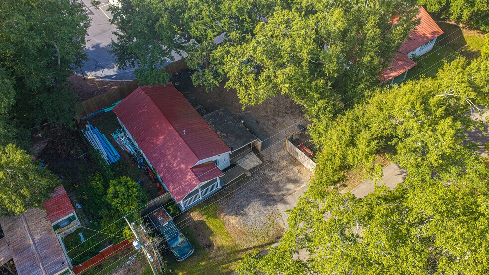 More Photos Of 2136 Easy St, North Charleston Freestanding For Sale