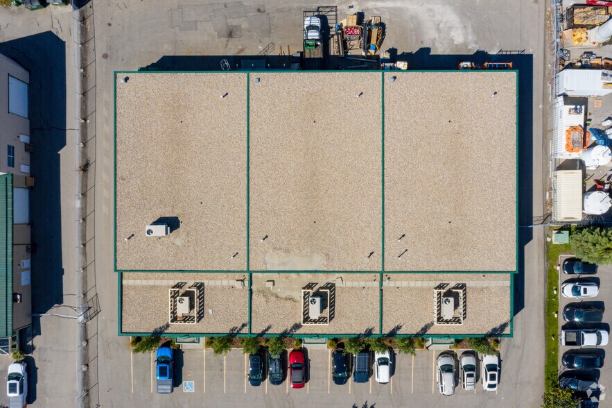 More Photos Of 5039-5051 13th St SE, Calgary Warehouse For Lease