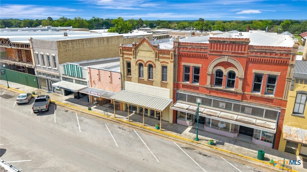 More Photos Of 119 E Main St, Cuero General Retail For Sale