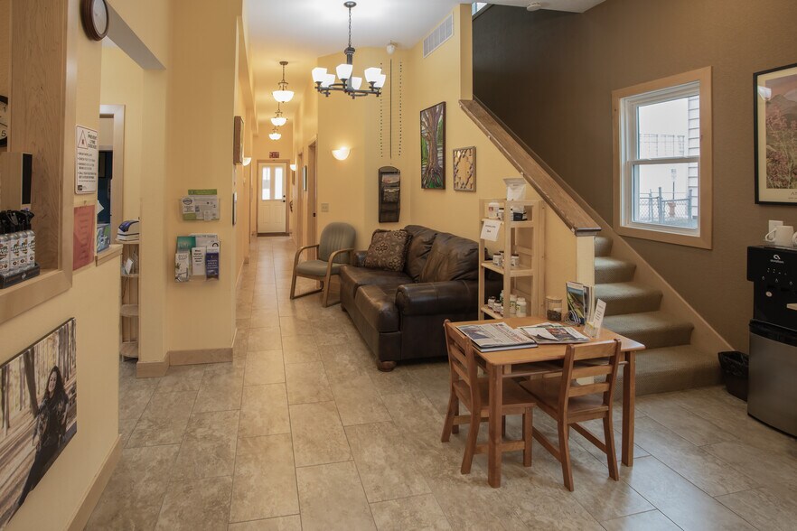 More Photos Of 1005 W 5th St, Winona Office For Sale