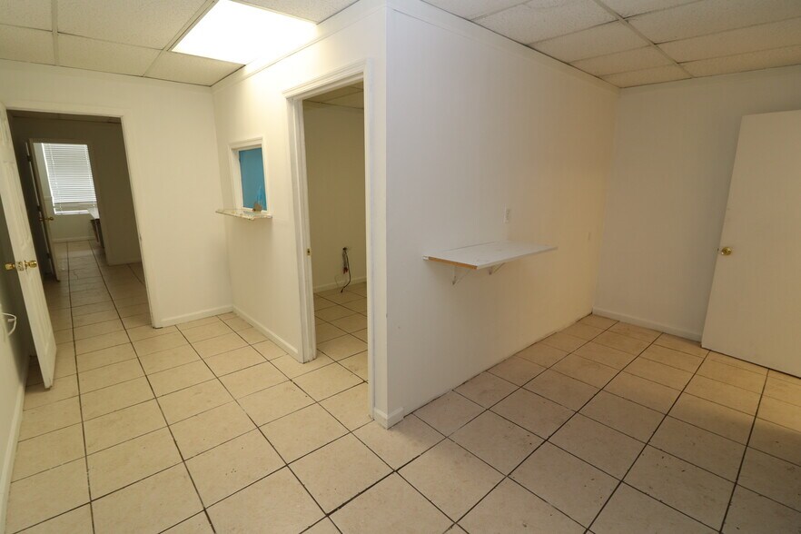 More Photos Of 6731-6755 Sunset Strip, Sunrise Unknown For Lease