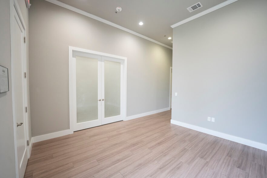 More Photos Of 1400 N Coit Rd, McKinney Unknown For Lease
