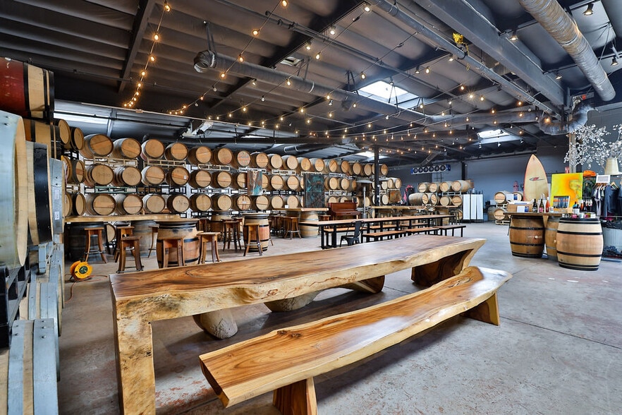 More Photos Of 118 S Cedros Ave, Solana Beach Storefront For Sale