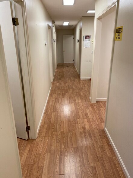 More Photos Of 3910-3914 Rosemont Dr, Columbus Medical For Lease