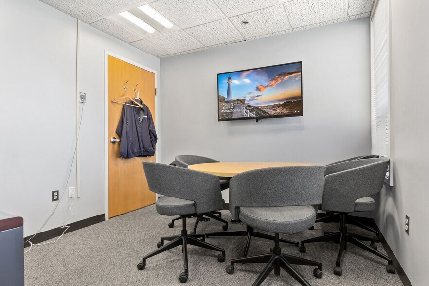 More Photos Of 491 Maple St, Danvers Office For Sale