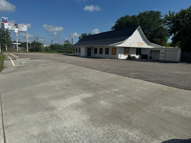 More Photos Of 4320 Gulf Fwy, La Marque Office For Lease