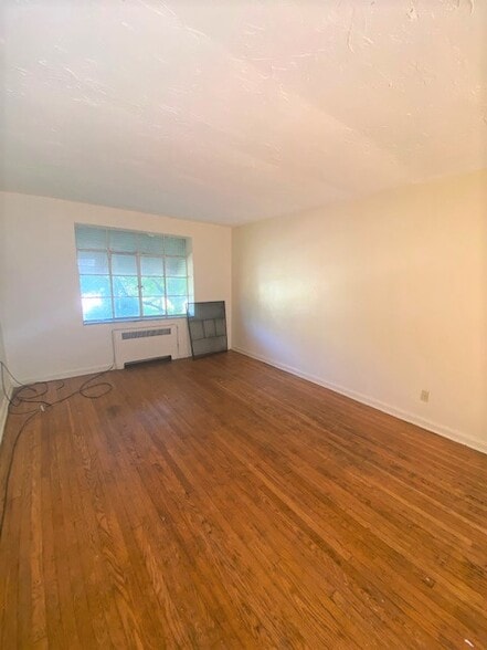 More Photos Of 2360 Noble Rd, Cleveland Heights Apartments For Sale