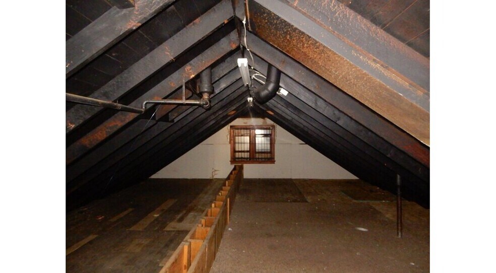 More Photos Of 7964 W Appleton Ave, Milwaukee Bar For Sale