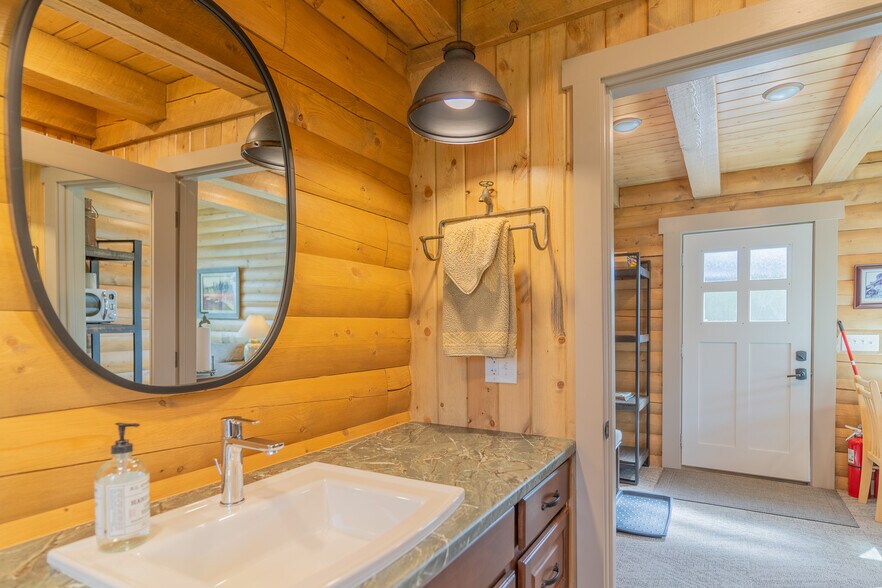 More Photos Of Quartz Lake, Delta Junction Lodge Meeting Hall For Sale