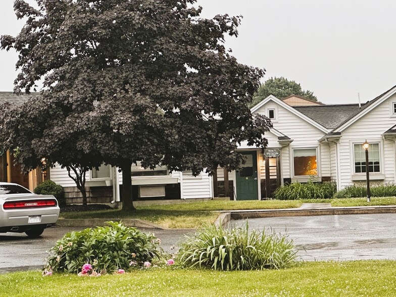 More Photos Of 2439 Old Philadelphia Pike, Lancaster Hotel For Sale