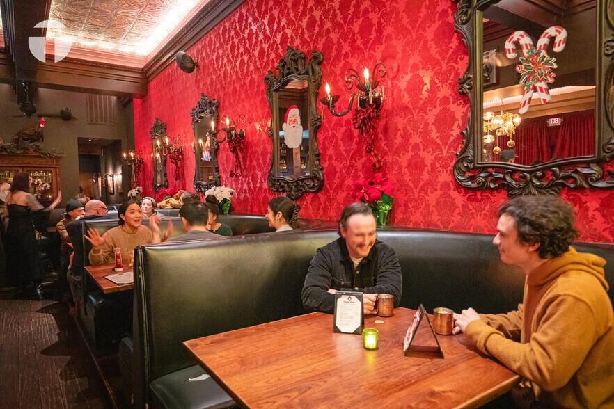 More Photos Of 1409 R St, Sacramento Storefront Retail Residential For Sale