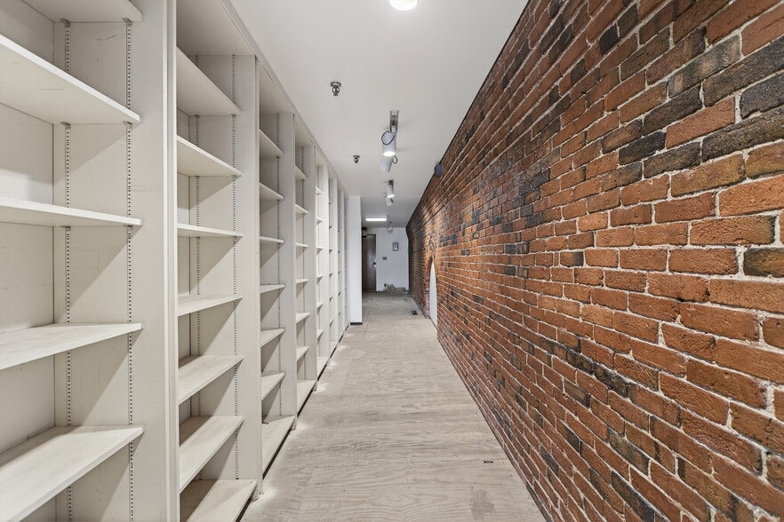 More Photos Of 215 2nd Ave N, Nashville Office For Sale