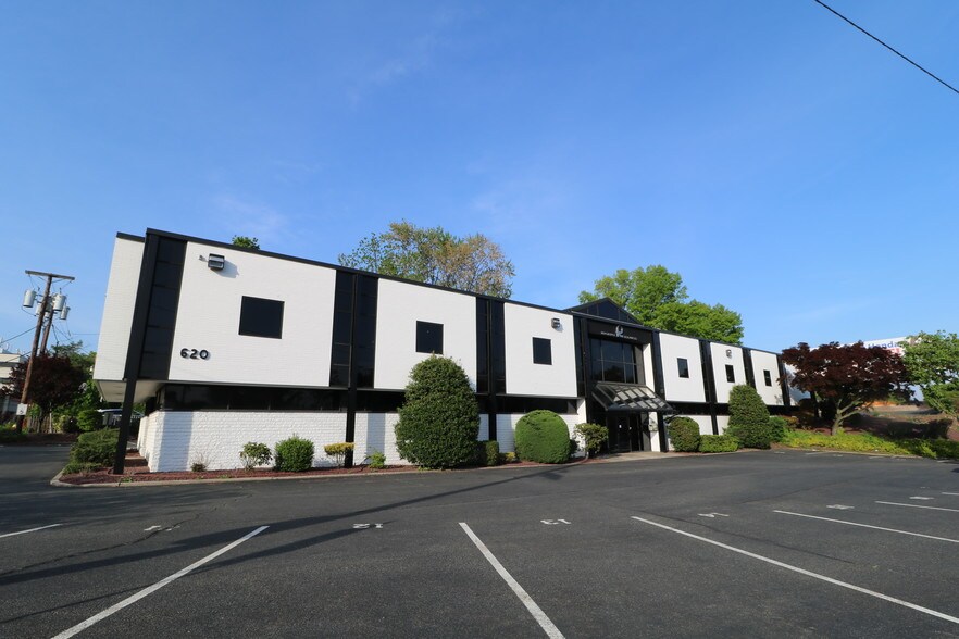 More Photos Of 620 State Rt 3 W, Clifton Medical For Sale