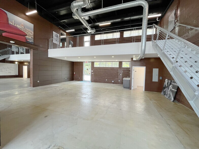 More Photos Of 6301 Biscayne Blvd, Miami Unknown For Lease