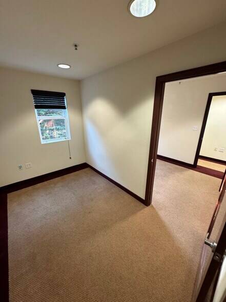 More Photos Of 200 San Marlo Way, Pacifica Office Residential For Lease