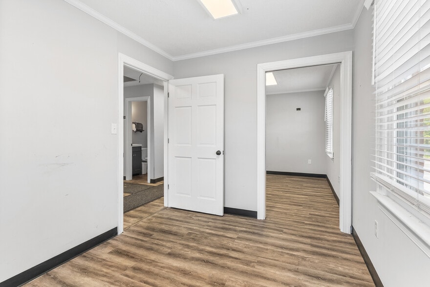 More Photos Of 6200 Fort Ave, Lynchburg Medical For Sale