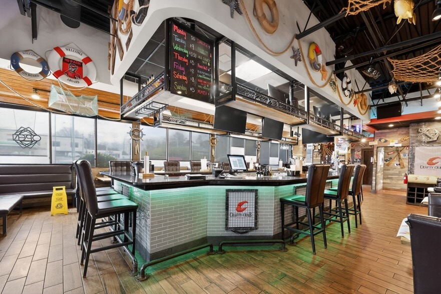 More Photos Of 3625 Hillsborough St, Raleigh Restaurant For Lease