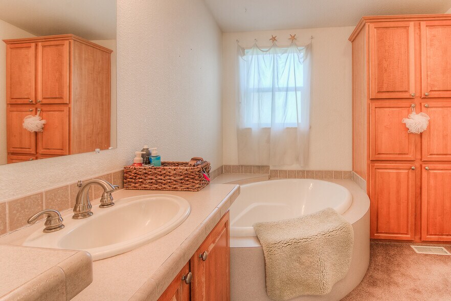 More Photos Of 139802 W Johnson Rd, Prosser Industrial For Sale