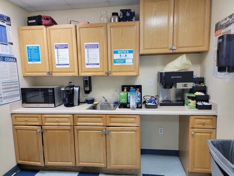 More Photos Of 858 E 29th St, Brooklyn Medical For Sale