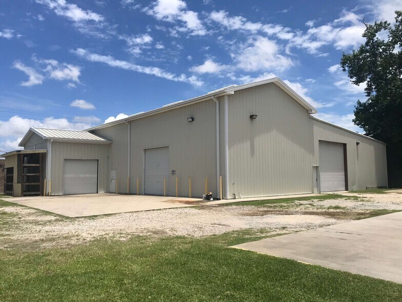 More Photos Of 1715 Northpark Dr, Kingwood Storefront For Lease