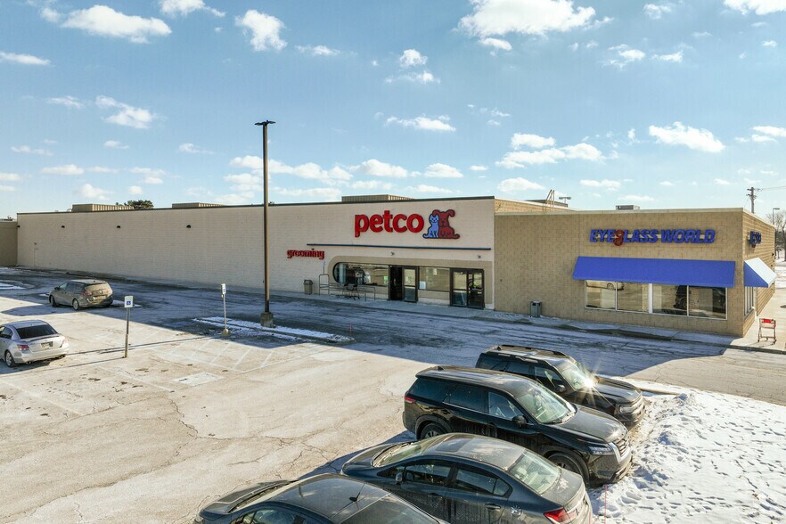 More Photos Of 5033 Monroe St, Toledo General Retail For Sale