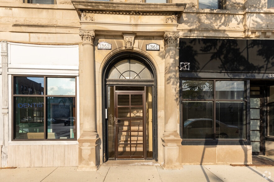 More Photos Of 1361-1363 N Ashland Ave, Chicago Apartments For Lease