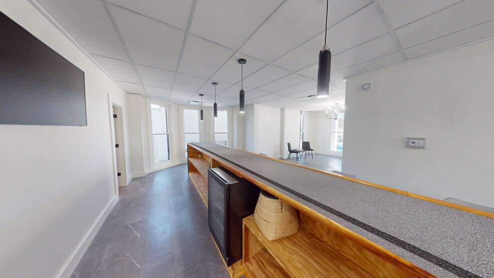 More Photos Of 312 Sycamore St, Greenville Storefront Retail Office For Sale