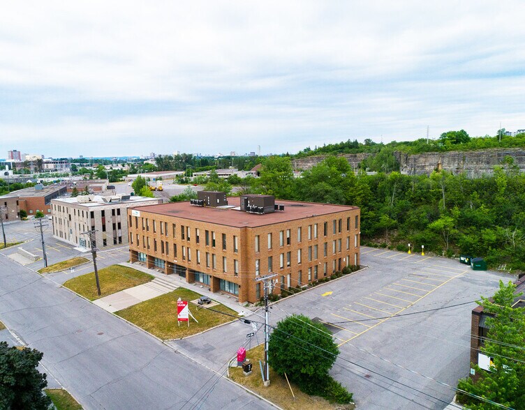 More Photos Of 1750 Courtwood Cres, Ottawa Office For Lease