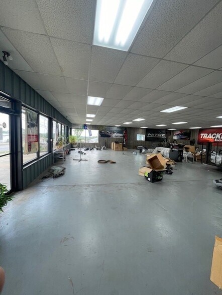 More Photos Of 4615 N Highway 71, Alma Freestanding For Sale