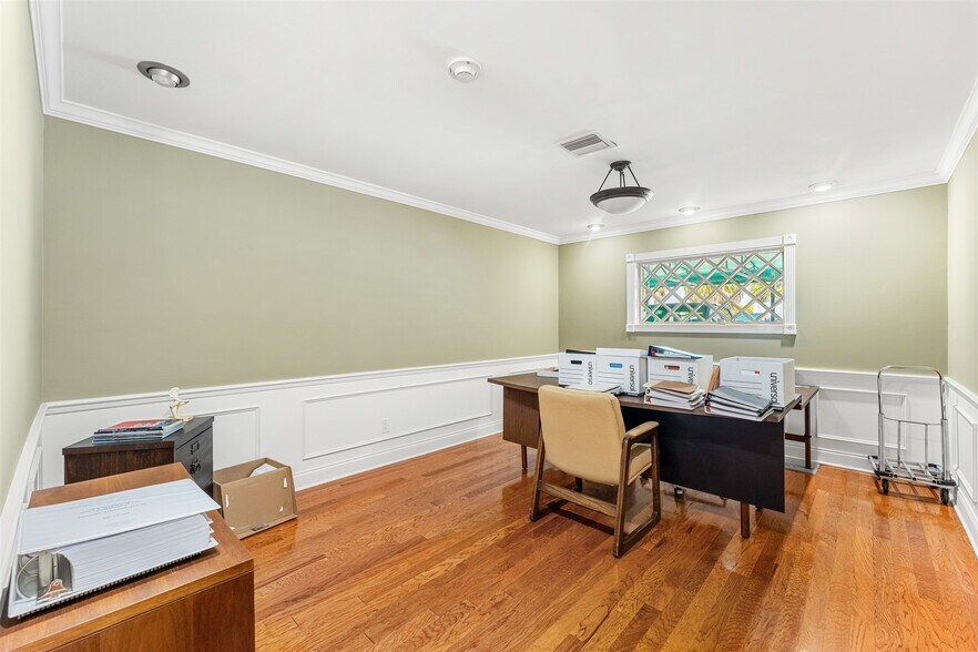 More Photos Of 525 N Harbor City Blvd, Melbourne Office For Sale