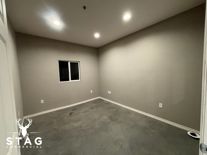 More Photos Of 1635 N FM 156, Ponder Unknown For Lease