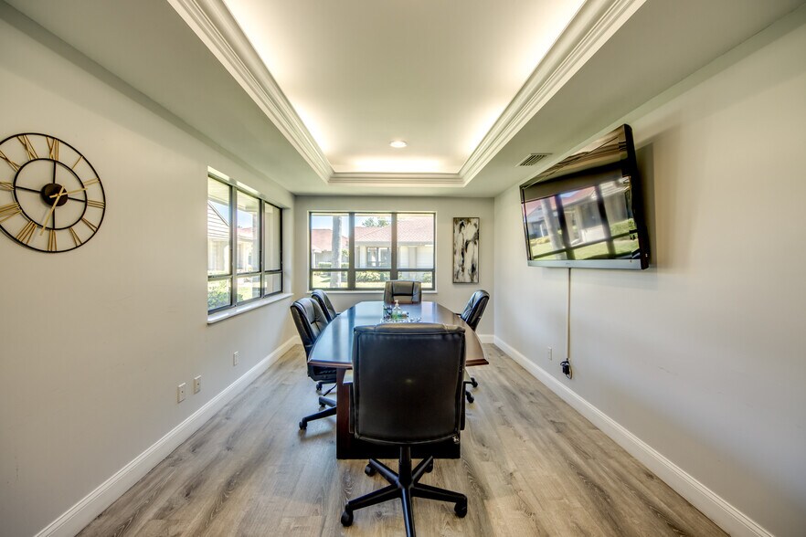 More Photos Of 12771 World Plaza Ln, Fort Myers Medical For Sale
