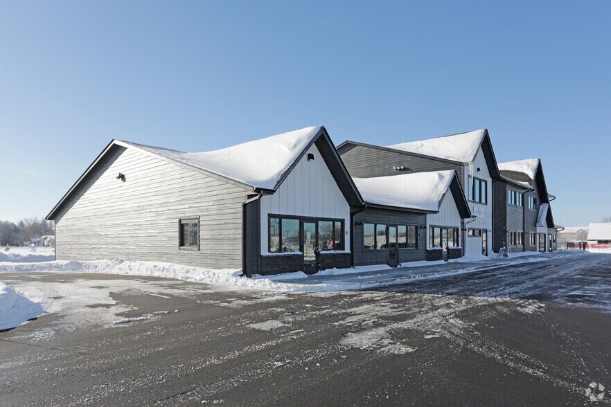 More Photos Of 291 NE 5th Ave, Isanti Freestanding For Sale