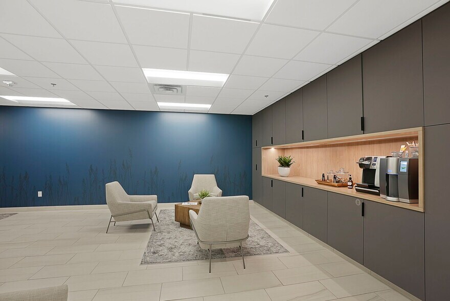 More Photos Of 13100 Wayzata Blvd, Minnetonka Office For Lease