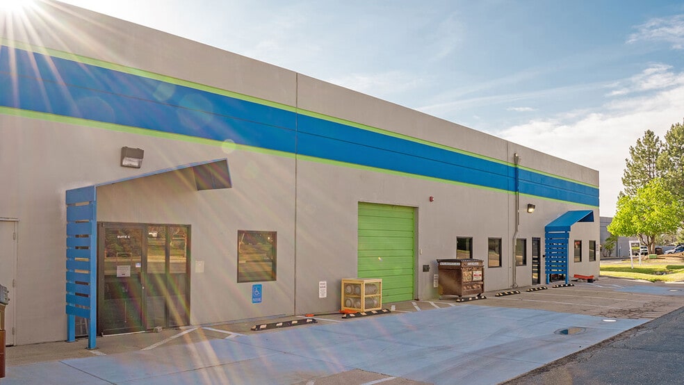 More Photos Of 385 S Pierce Ave, Louisville Manufacturing For Lease