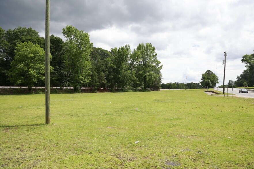 More Photos Of 5936 Jonesboro Rd, Morrow Land For Lease