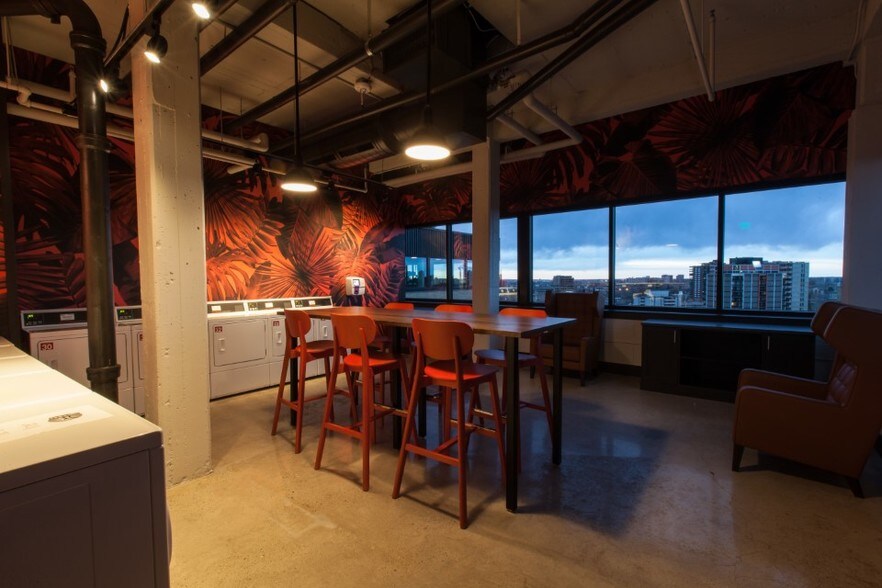 More Photos Of 901 N Sherman St, Denver Apartments For Lease