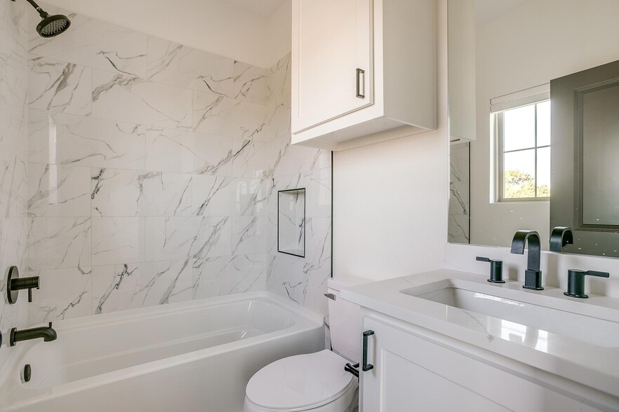 More Photos Of 3108 Frazier Ave, Fort Worth Multifamily For Sale