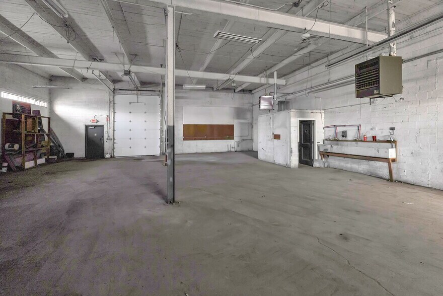 More Photos Of Amazing Industrial Warehouse Opportunity, Detroit Warehouse For Sale