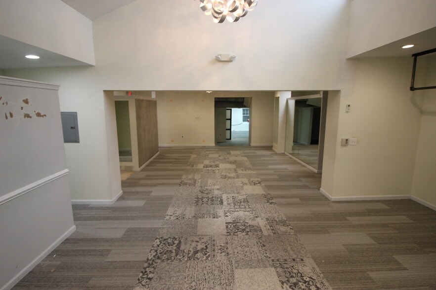 More Photos Of 9353-55 Old Bustleton ave, Philadelphia Freestanding For Sale