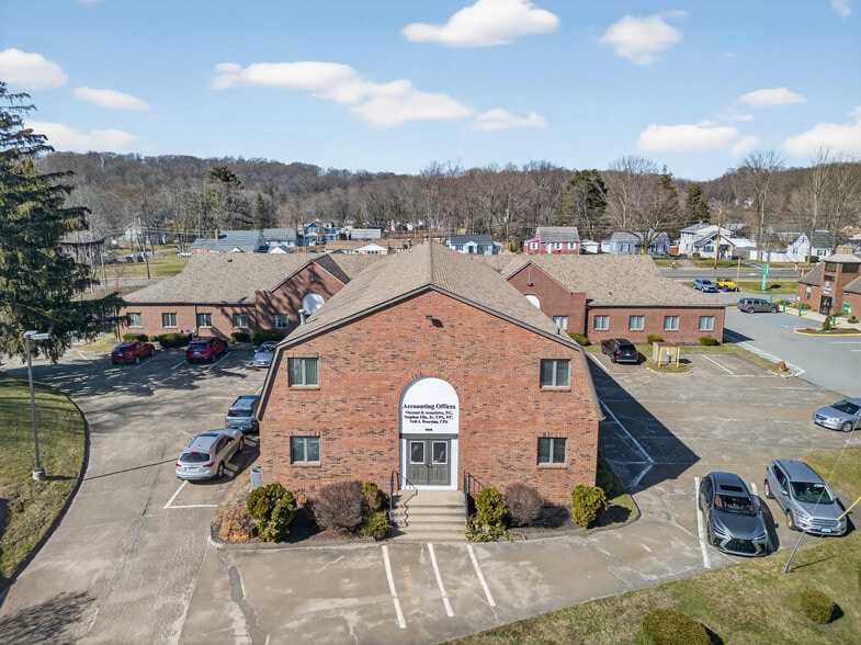 More Photos Of 444 Foxon Rd, East Haven Office For Sale