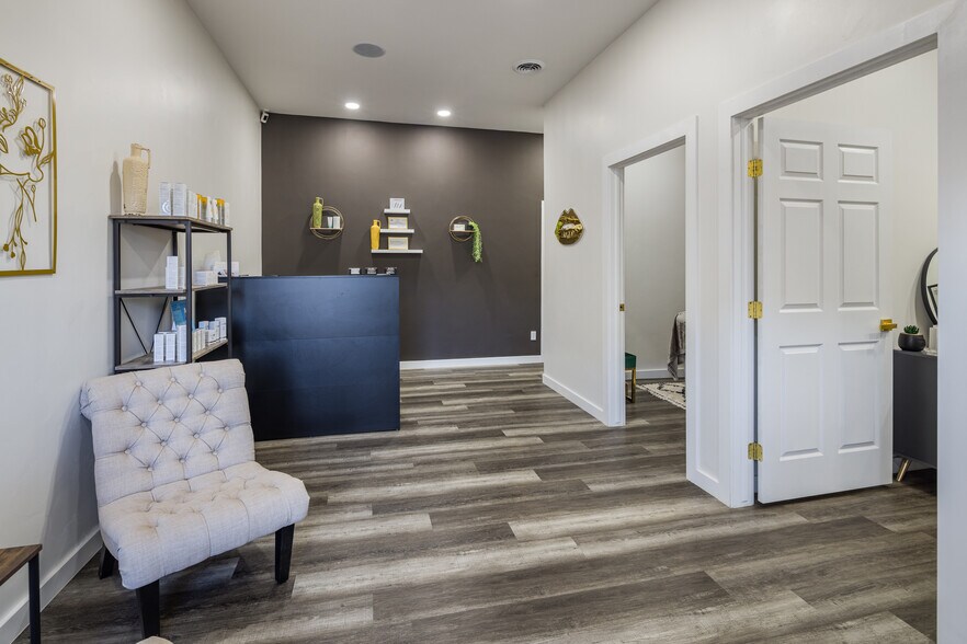 More Photos Of 45 E Center St, Moab Storefront For Sale