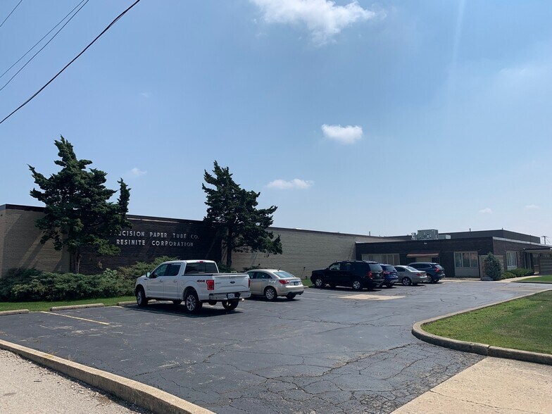 More Photos Of 1031 S Noel Ave, Wheeling Manufacturing For Sale