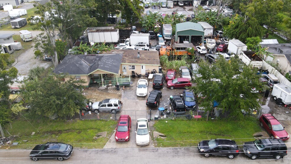 More Photos Of 655 Barry St, Orlando Auto Repair For Sale