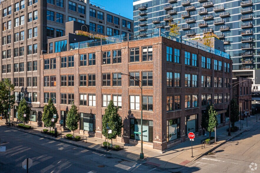 Primary Photo Of 920 N Franklin St, Chicago Loft Creative Space For Lease
