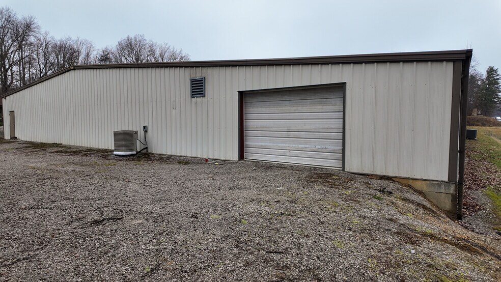 More Photos Of 45 Job Corp Rd, Pine Knot Flex For Sale