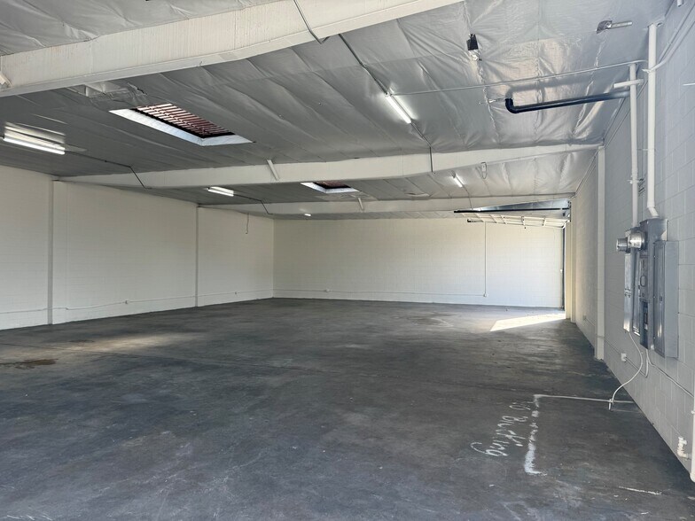More Photos Of 12321 Klingerman St, El Monte Warehouse For Sale