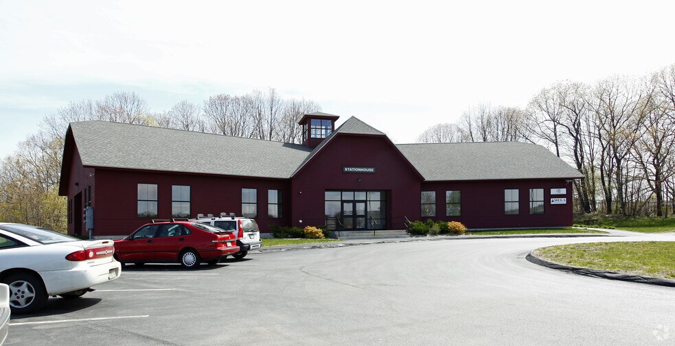 More Photos Of 125 Presumpscot St, Portland Unknown For Lease